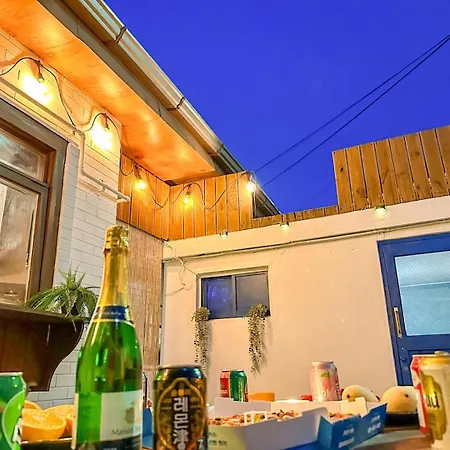 Yunseul- Garden House In The City With Korean Beauty
