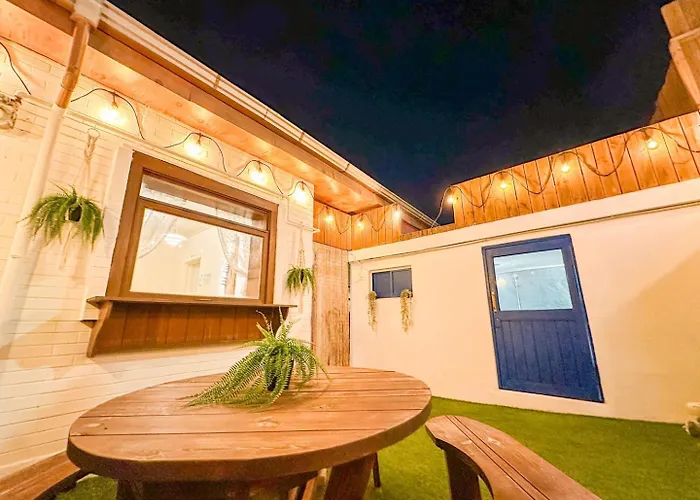 Yunseul- Garden House In The With Korean Beauty
