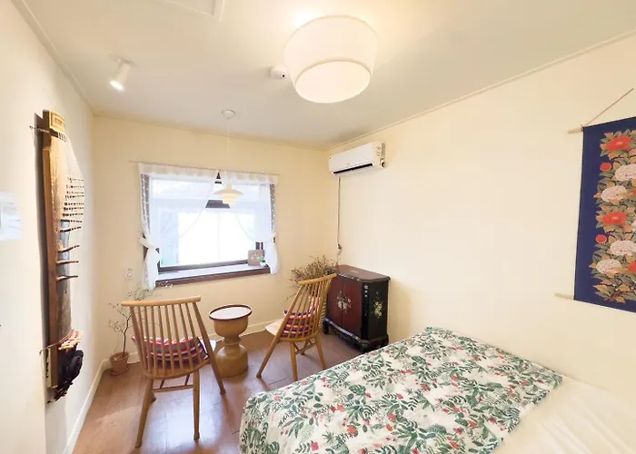 Yunseul- Garden House In The With Korean Beauty *